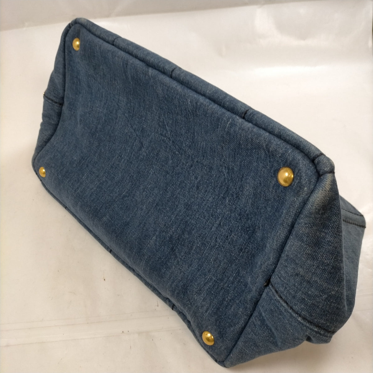 Prada 110 — bolso tote de denim azul marino — imagen 5