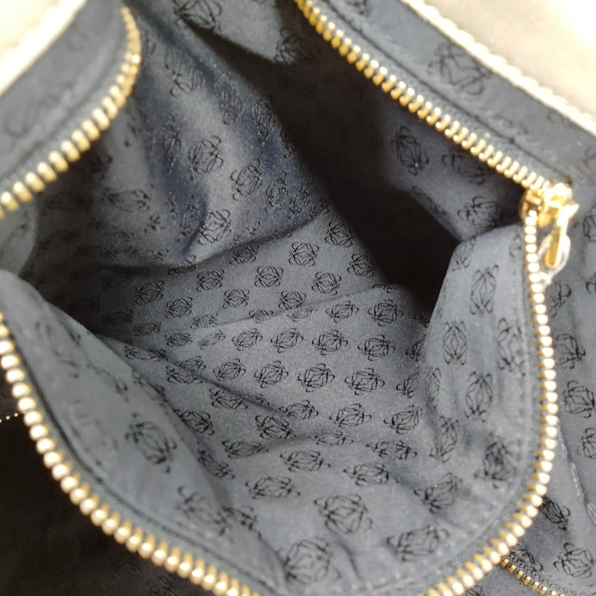 LOEWE 3135302 — bolso de mano de piel marrón — imagen 16