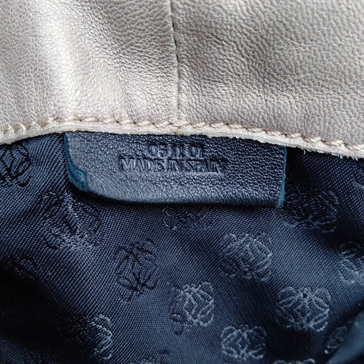 LOEWE 3135302 — bolso de mano de piel marrón — imagen 18
