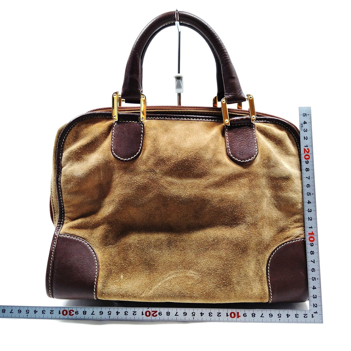 LOEWE — bolso de mano de ante marrón — imagen 2