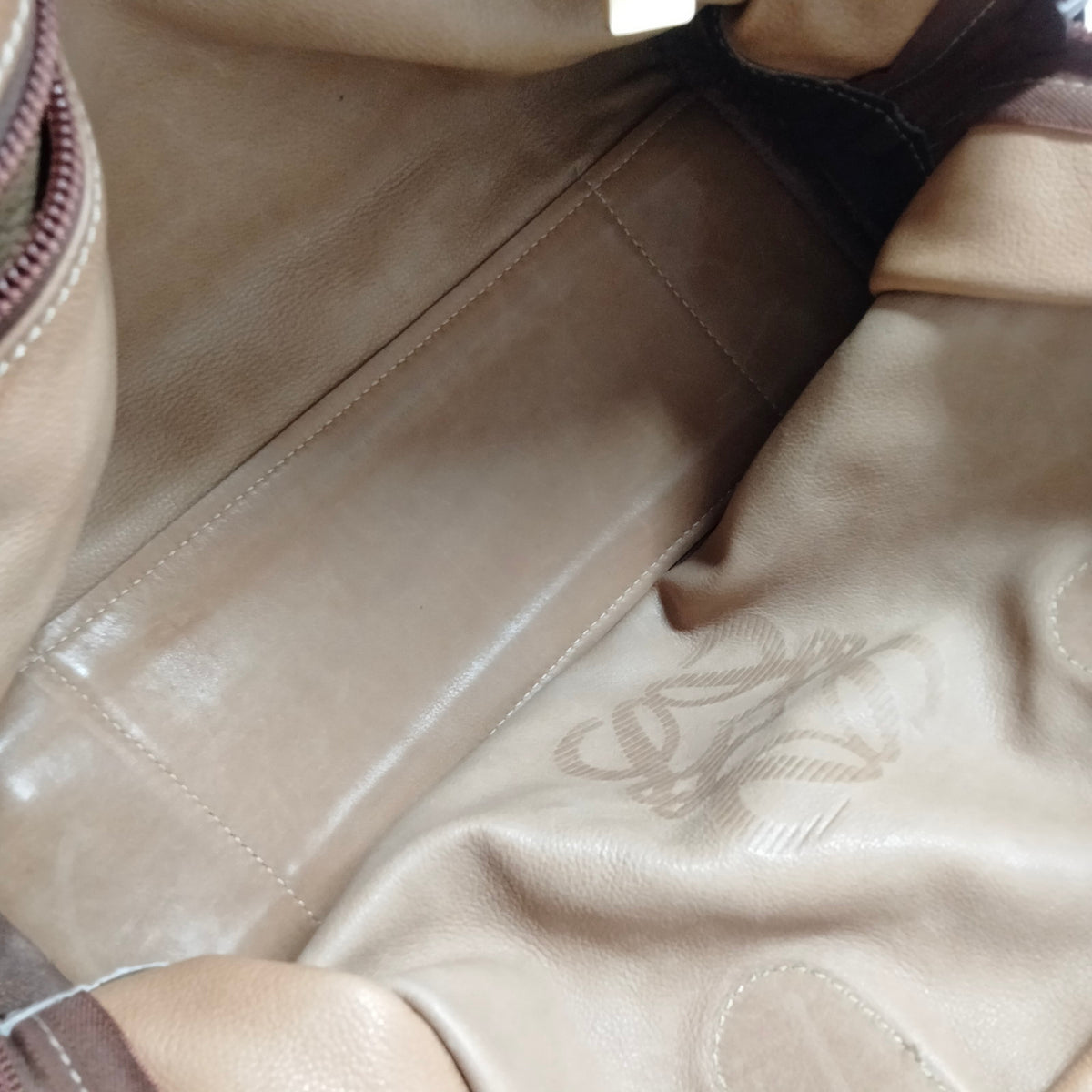 LOEWE — bolso de mano de ante marrón — imagen 8