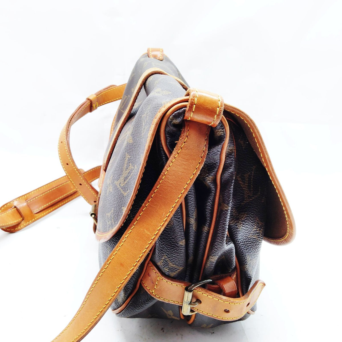 Louis Vuitton Saumur 30 Monogram — bandolera marrón — imagen 3