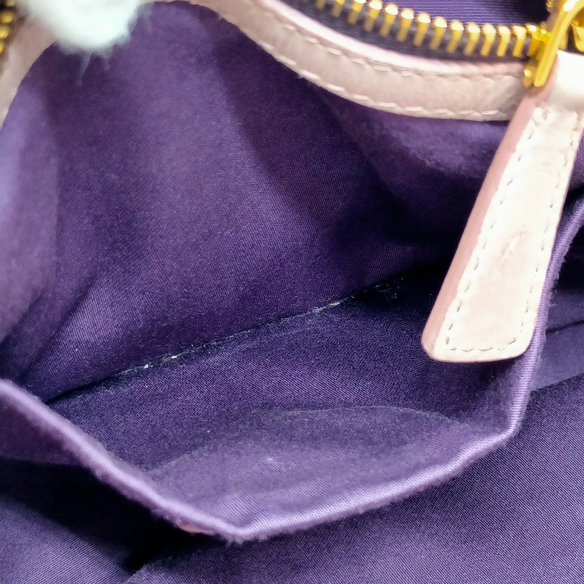 Miu Miu 1946002 — bolso de mano de piel rosa con correa — imagen 19