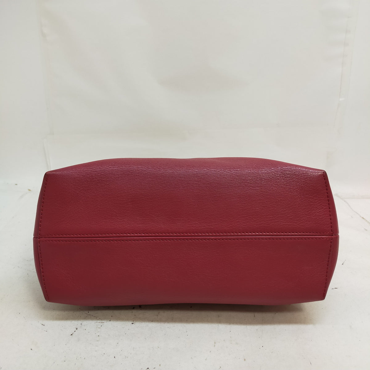 Fendi — bolso de mano de piel roja — imagen 5