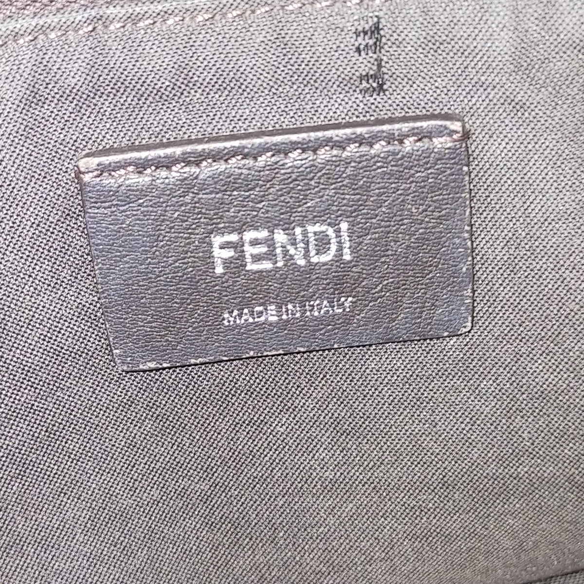Fendi — bolso de mano de piel roja — imagen 7