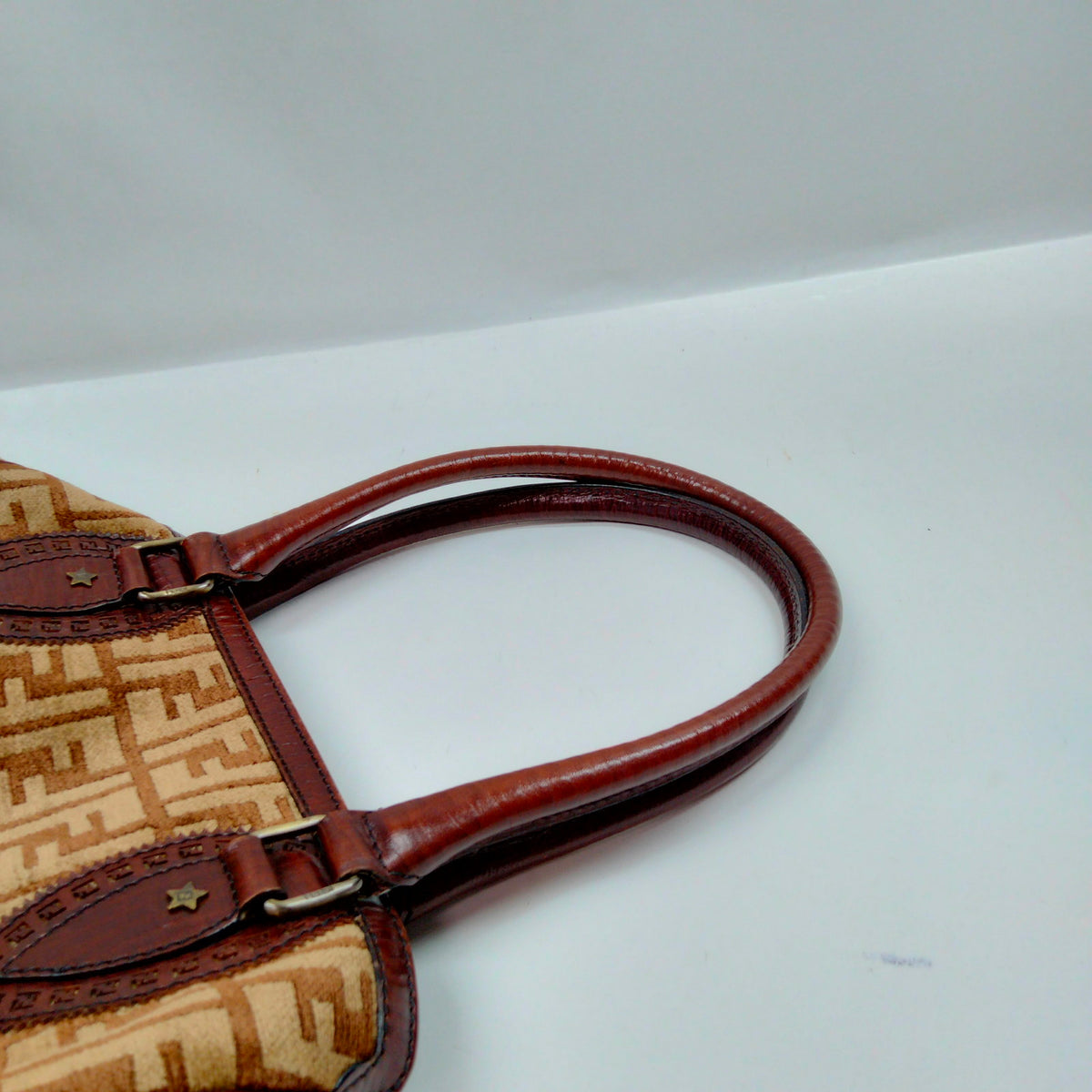 Fendi FF Monogram — bolso tote de lona marrón — imagen 4